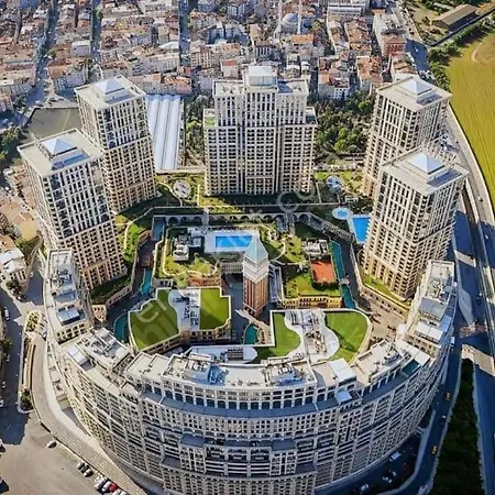 Venezia Mega Shopping Mall,istanbul,luxury Appartement Istanboel